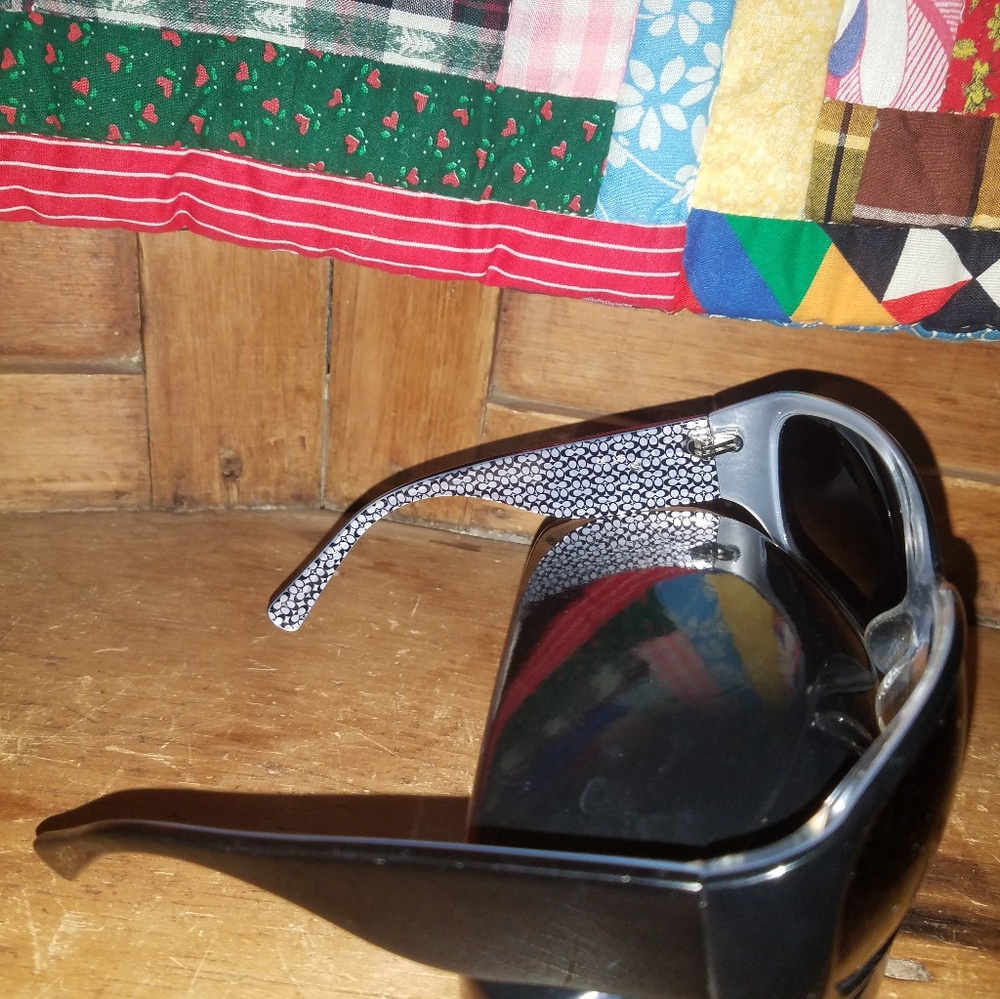Coach sunglasses - Picture 5 of 7